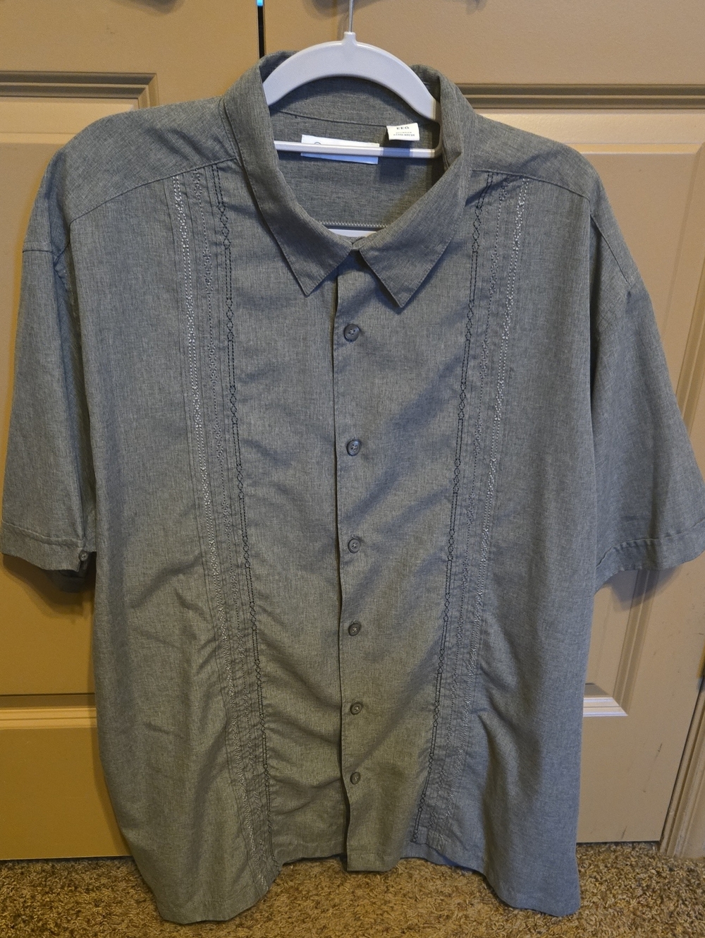 Cubavera Men's Short-Sleeve Button-Down Shirt in Gray